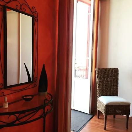 Appartement Magnifique 3 Chambres, Vue Mer Situe Sur Le Port *